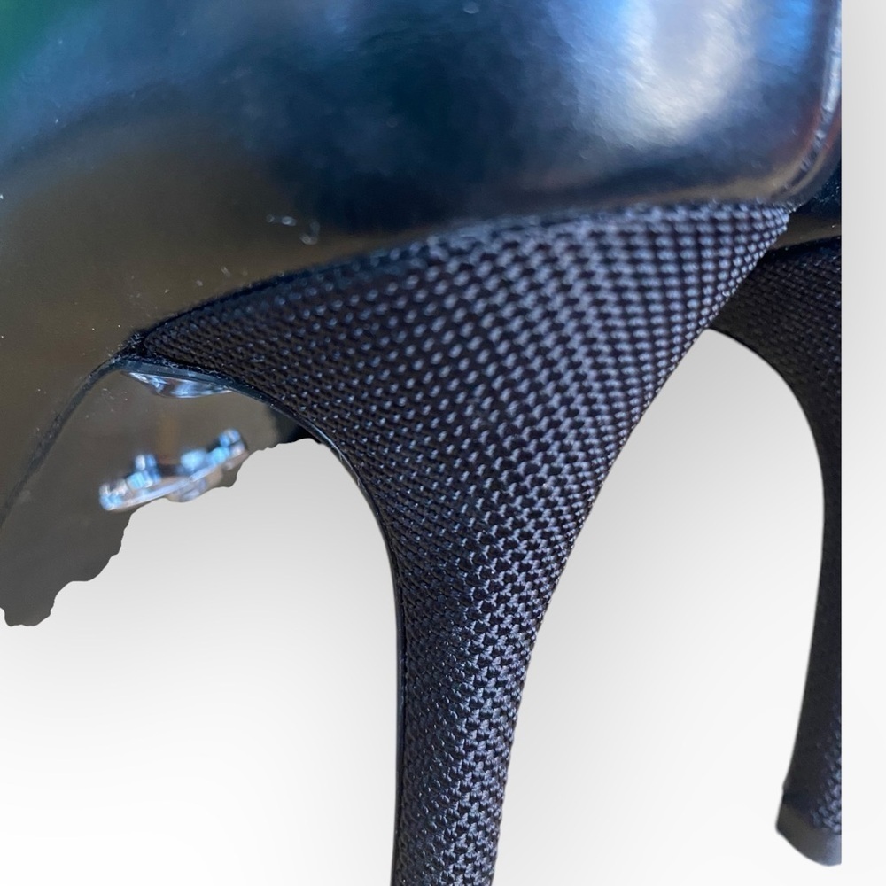 L-130 Antonia‎ Saint Heels - Picture 8 of 10